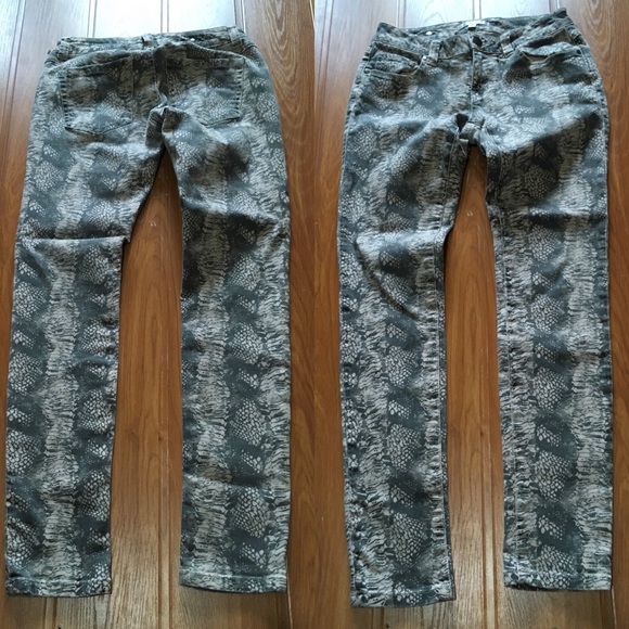 Cabi diamondback skinny snake print jeans - Picture 3 of 3